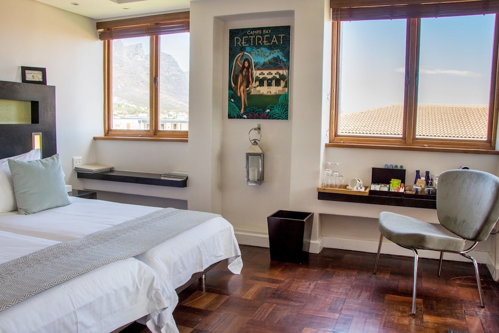 Camps Bay Retreat — Hotel rooms in Cape Town, Western Cape