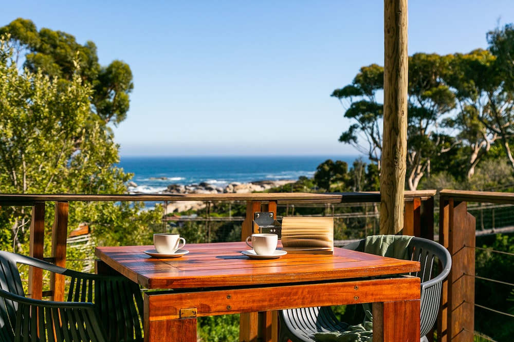 Camps Bay Retreat — Restaurant & bars in Cape Town, Western Cape