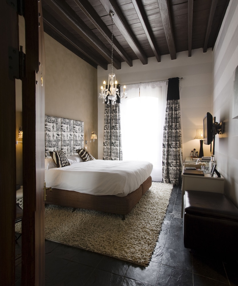 Cape Heritage Hotel — Hotel rooms in Cape Town, Western Cape