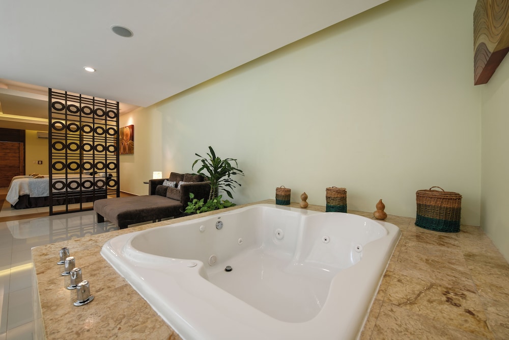 El Dorado Seaside Palms, All & More Inclusive - Adults Only - All inclusive — Hotel rooms in Xetna, Quintana Roo