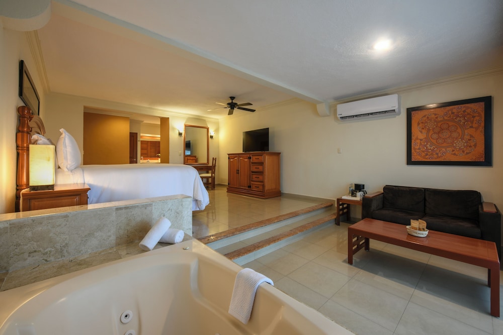 El Dorado Seaside Palms, All & More Inclusive - Adults Only - All inclusive — Hotel rooms in Xetna, Quintana Roo