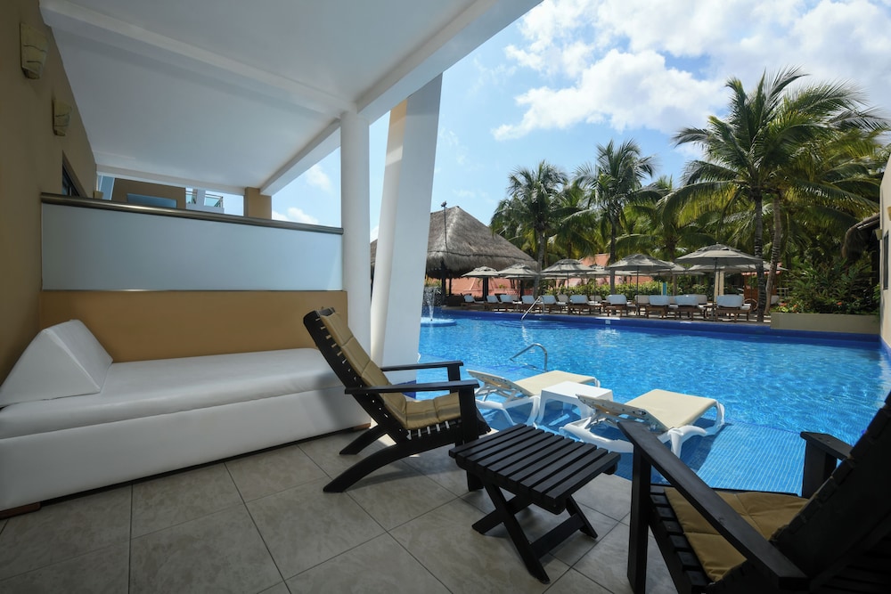 El Dorado Seaside Palms, All & More Inclusive - Adults Only - All inclusive — Swimming pool in Xetna, Quintana Roo