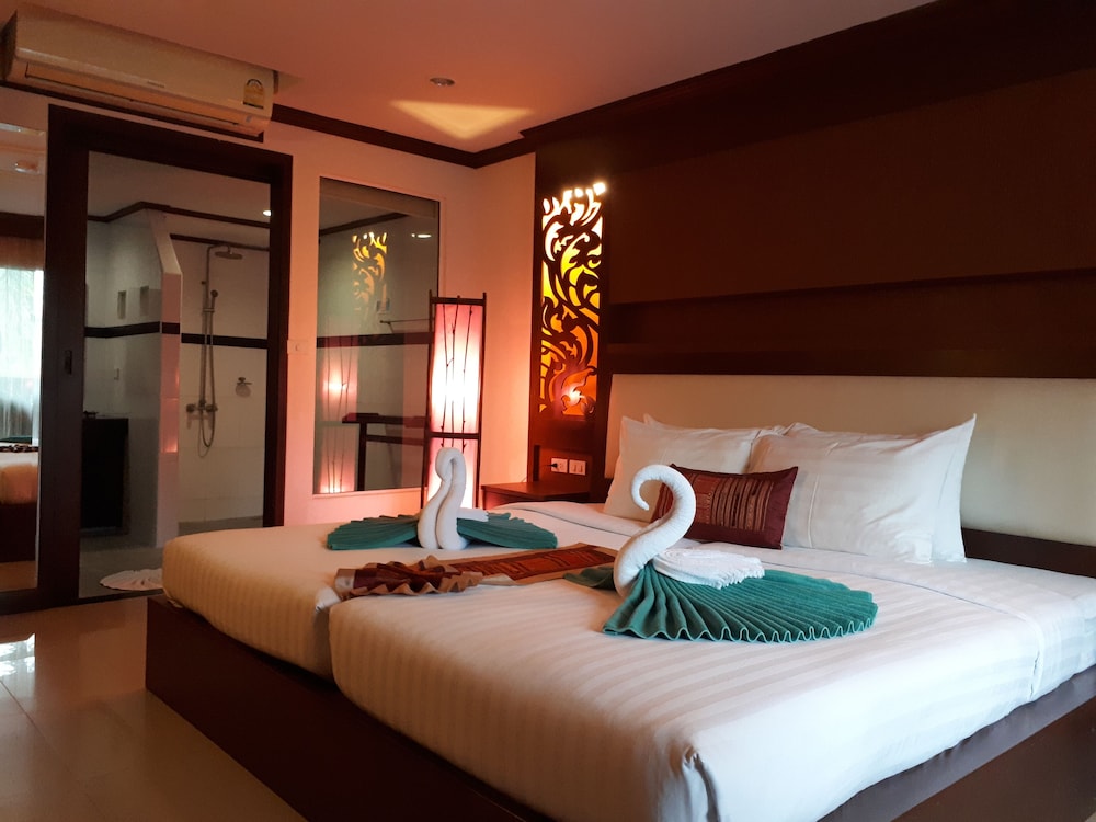 Chivatara Resort & Spa Bang Tao Beach — Hotel rooms in Bang Tao Beach, Phuket Province