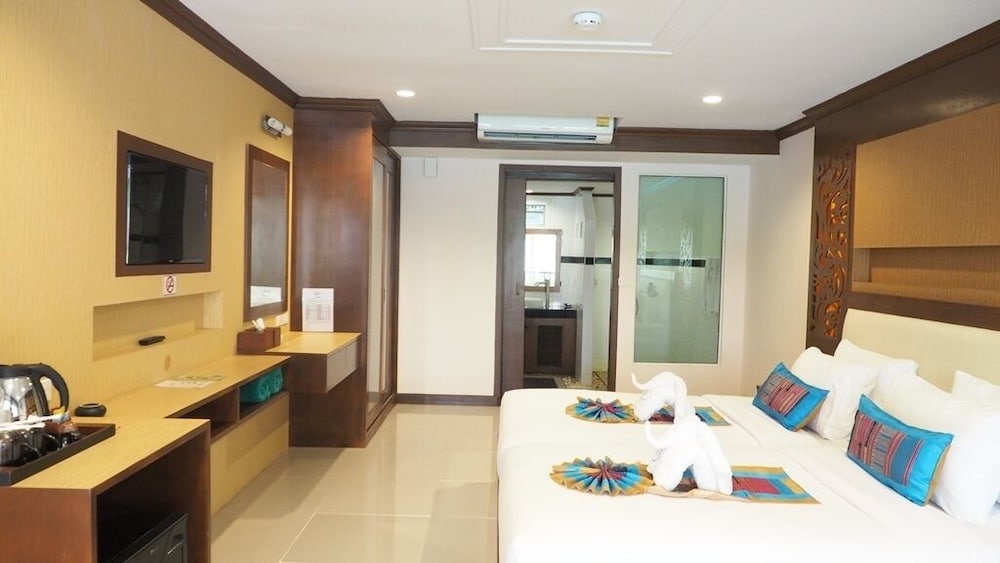 Chivatara Resort & Spa Bang Tao Beach — Hotel rooms in Bang Tao Beach, Phuket Province