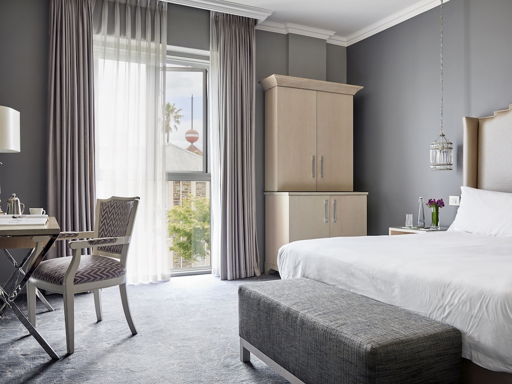 Queen Victoria Hotel & Manor House by NEWMARK — Hotel rooms in Cape Town, Western Cape