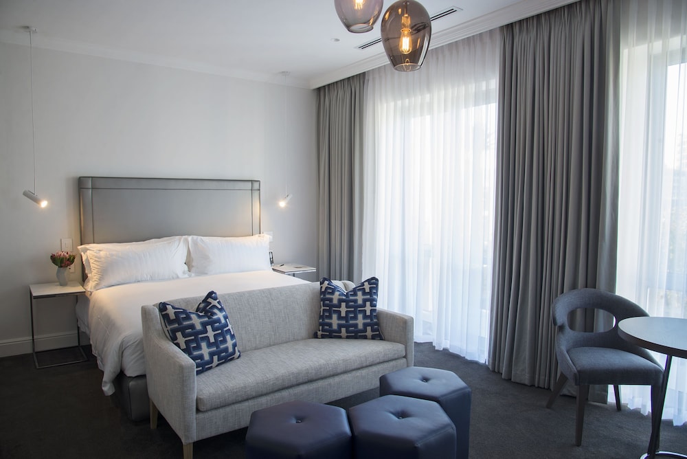 Queen Victoria Hotel & Manor House by NEWMARK — Hotel rooms in Cape Town, Western Cape