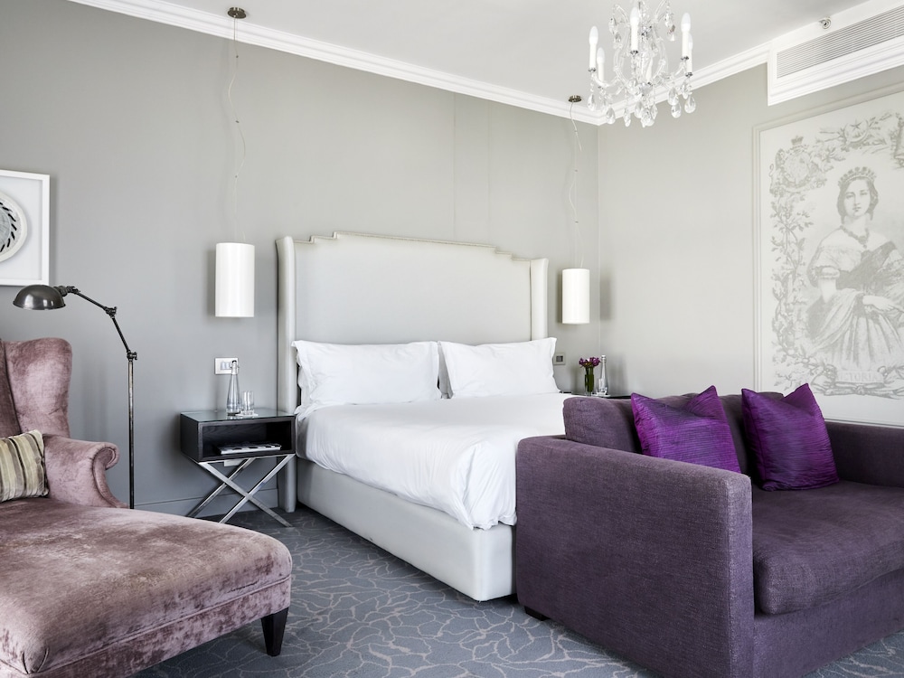 Queen Victoria Hotel & Manor House by NEWMARK — Hotel rooms in Cape Town, Western Cape