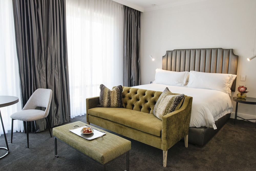 Queen Victoria Hotel & Manor House by NEWMARK — Hotel rooms in Cape Town, Western Cape