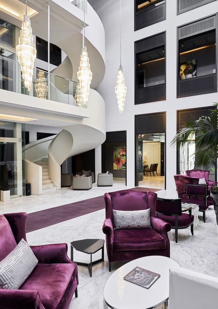 Queen Victoria Hotel & Manor House by NEWMARK — Hotel building in Cape Town, Western Cape