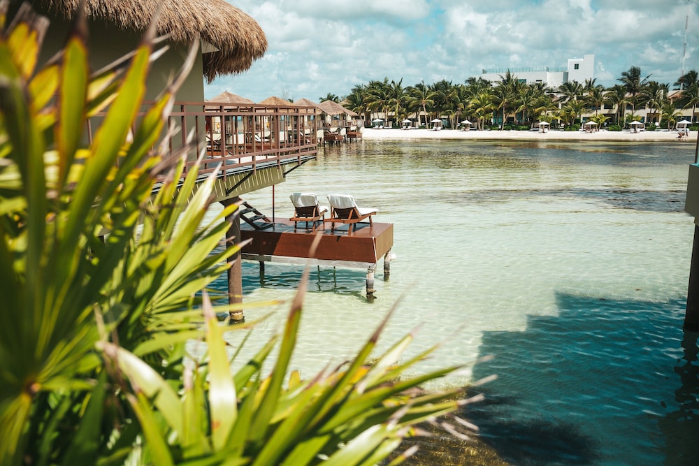 Palafitos Overwater Bungalows, All & More Inclusive - Adults Only - All inclusive — Beach in Playa del Carmen, Quintana Roo