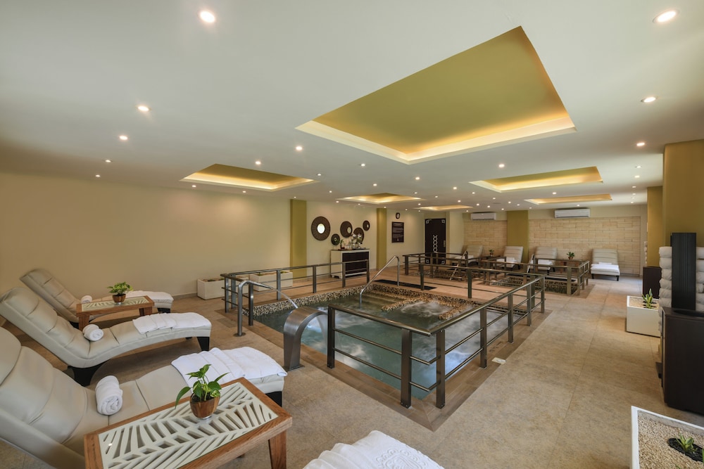 Palafitos Overwater Bungalows, All & More Inclusive - Adults Only - All inclusive — Spa in Playa del Carmen, Quintana Roo