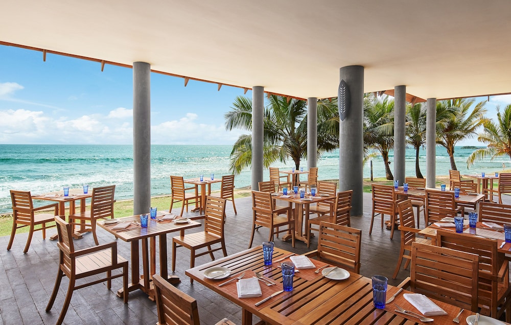 Hikka Tranz by Cinnamon — Restaurant & bars in Hikkaduwa, Southern Province