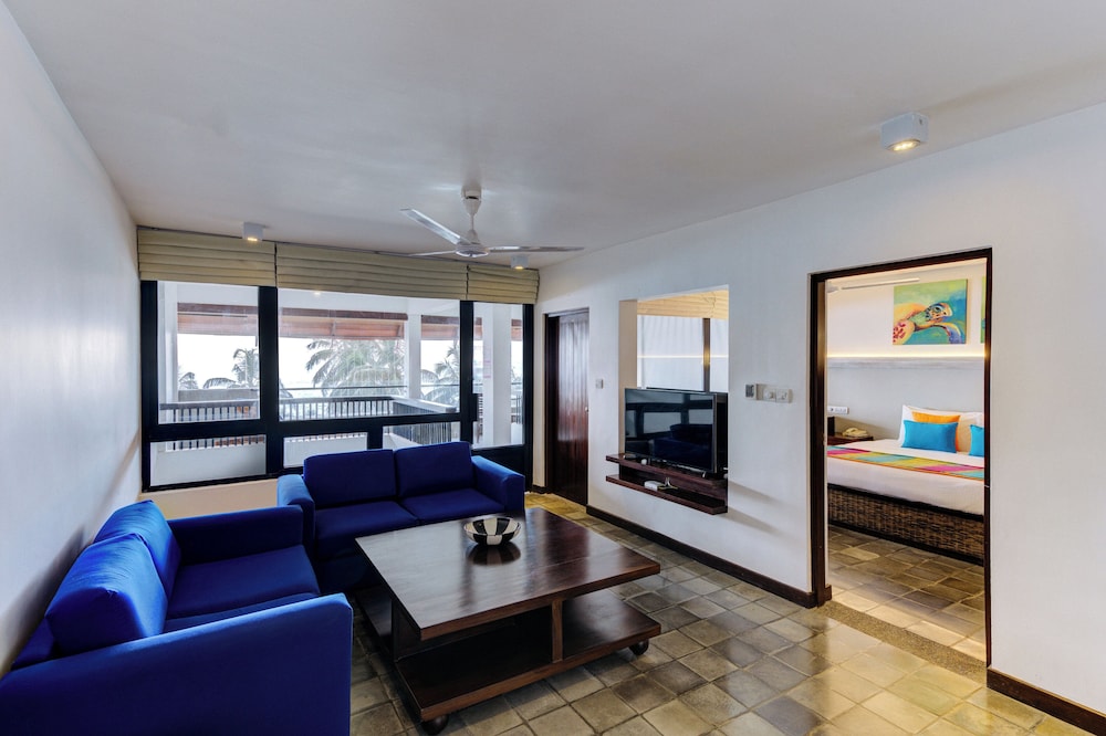 Hikka Tranz by Cinnamon — Hotel rooms in Hikkaduwa, Southern Province