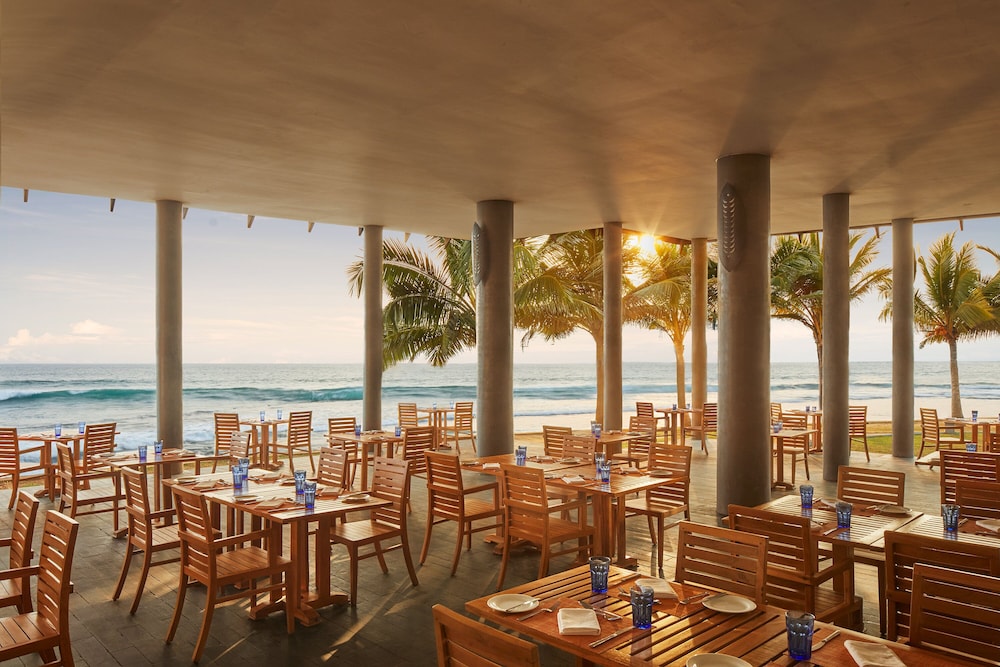 Hikka Tranz by Cinnamon — Restaurant & bars in Hikkaduwa, Southern Province