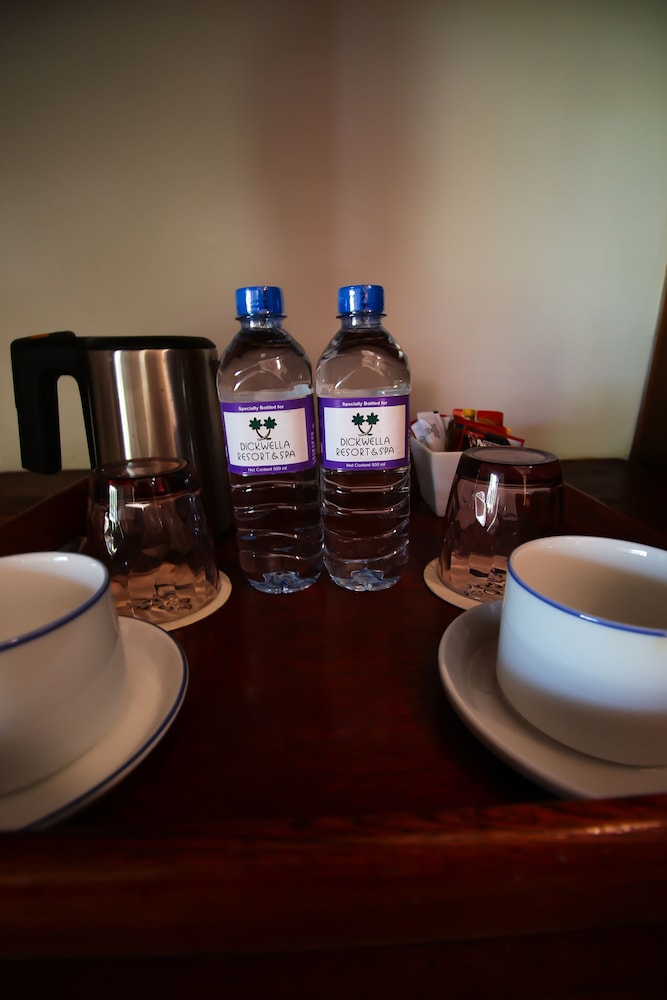 Dickwella Resort and Spa — Hotel rooms in Dickwella