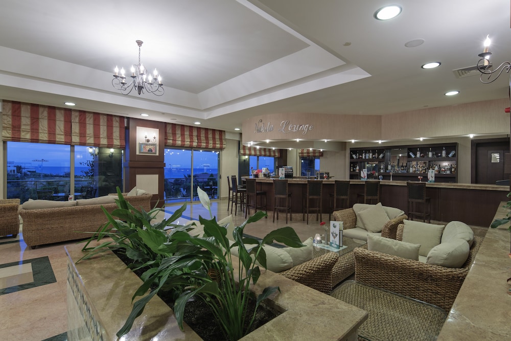 Alba Royal Hotel - Ultra All Inclusive - Adults Only 16+ — Restaurant & bars in Side