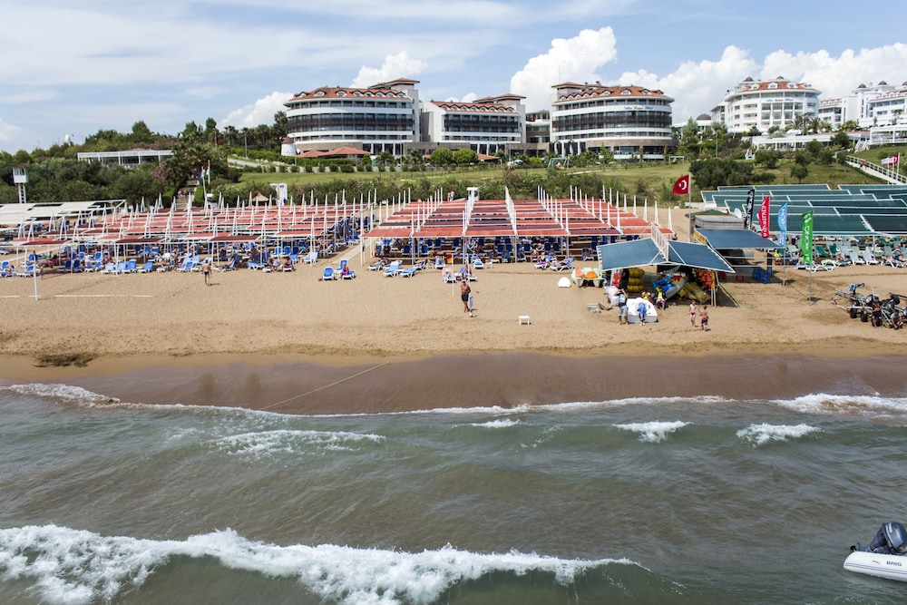 Alba Royal Hotel - Ultra All Inclusive - Adults Only 16+ — Beach in Side
