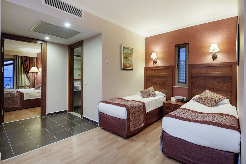 Alba Royal Hotel - Ultra All Inclusive - Adults Only 16+ — Hotel rooms in Side