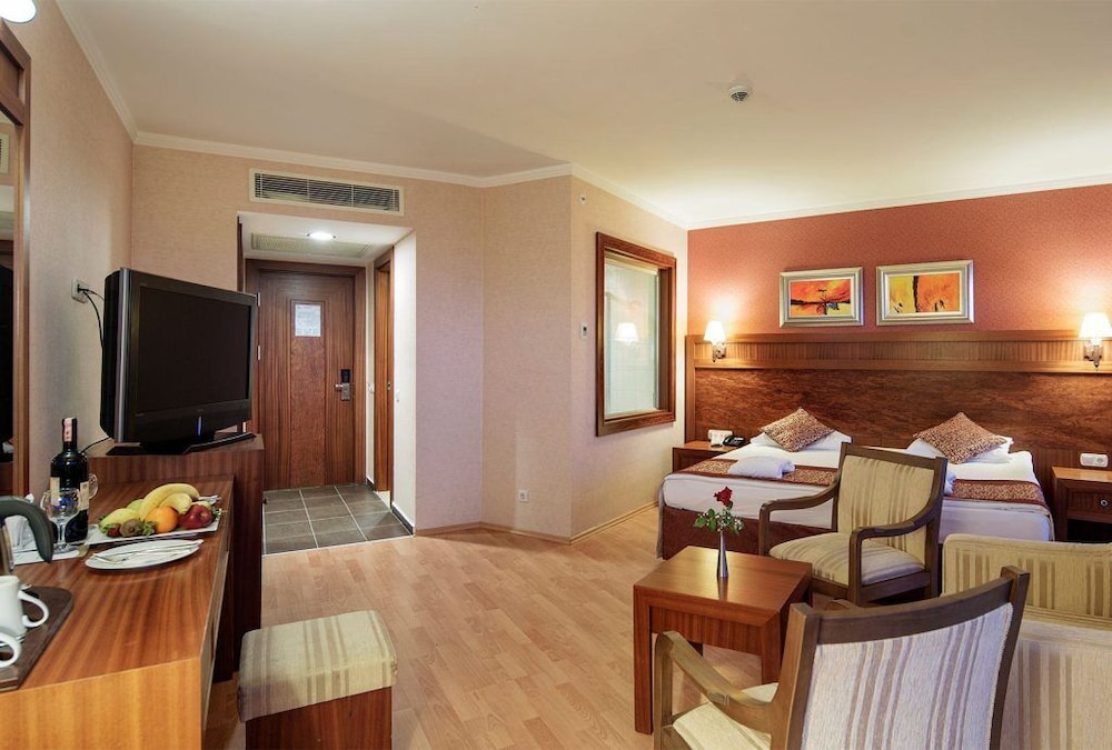 Alba Royal Hotel - Ultra All Inclusive - Adults Only 16+ — Hotel rooms in Side