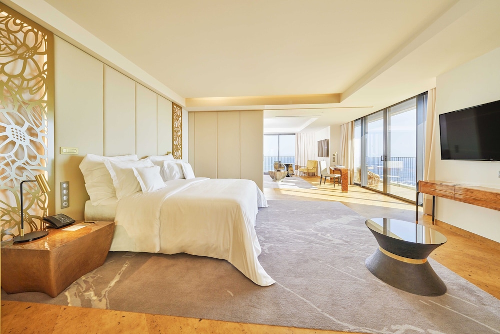 Savoy Palace - The Leading Hotels of the World - Savoy Signature — Hotel rooms in Funchal, Madeira