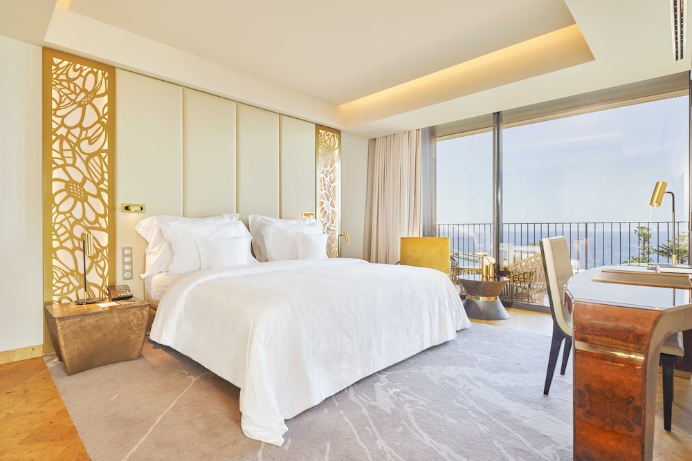 Savoy Palace - The Leading Hotels of the World - Savoy Signature — Hotel rooms in Funchal, Madeira