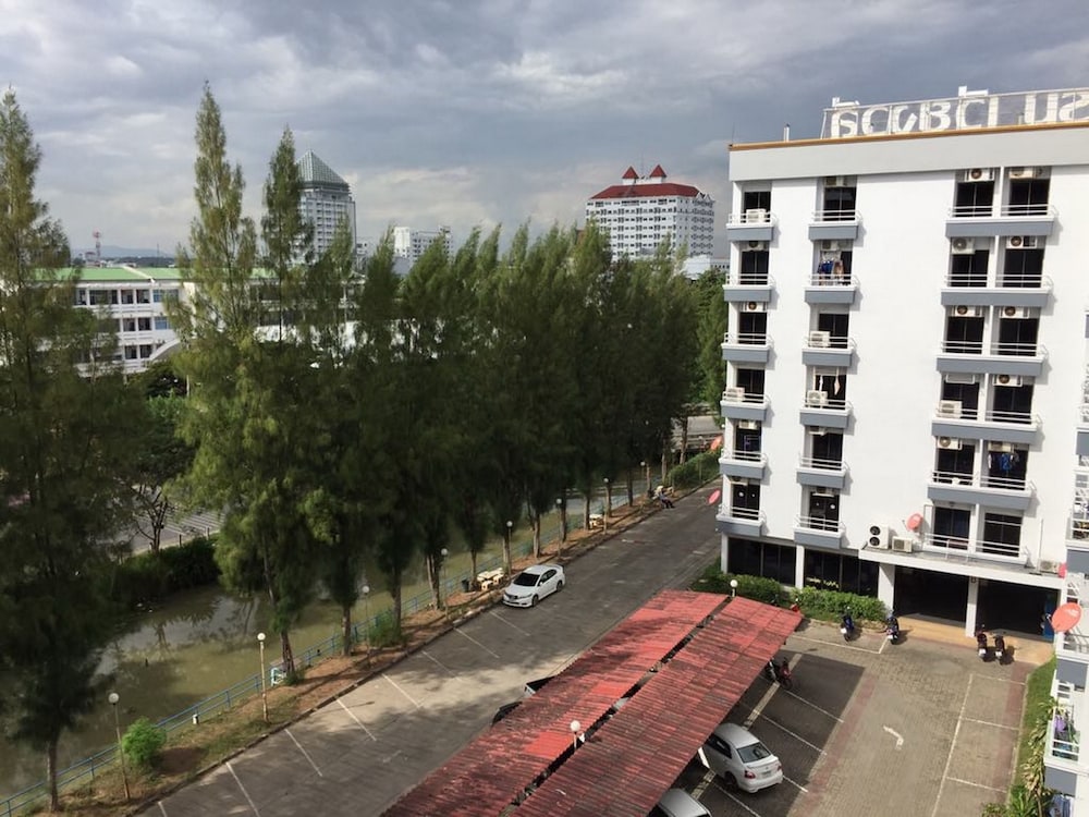 Wiangwalee Hotel — Hotel building in Rayong, Rayong