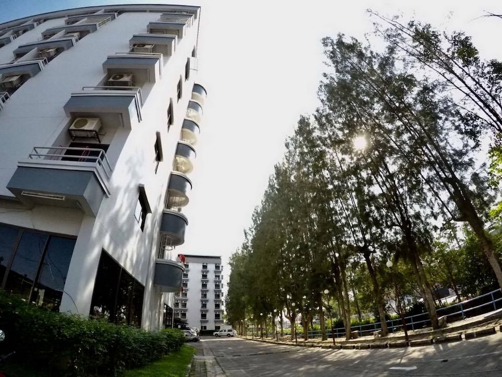 Wiangwalee Hotel — Hotel building in Rayong, Rayong