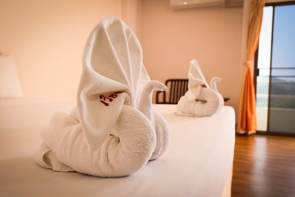 Wiangwalee Hotel — Hotel rooms in Rayong, Rayong