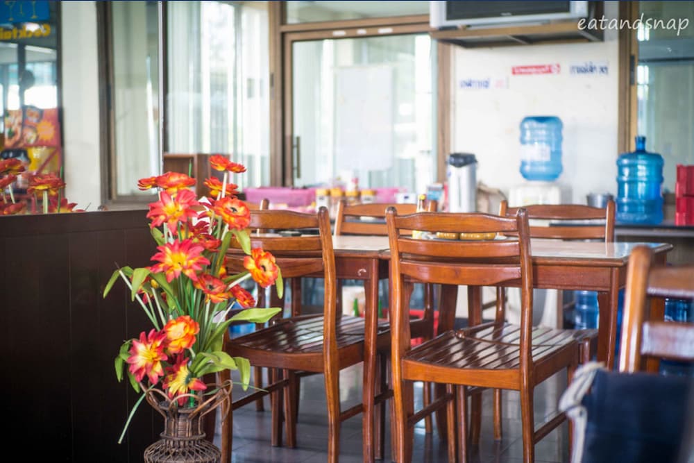 Wiangwalee Hotel — Restaurant & bars in Rayong, Rayong