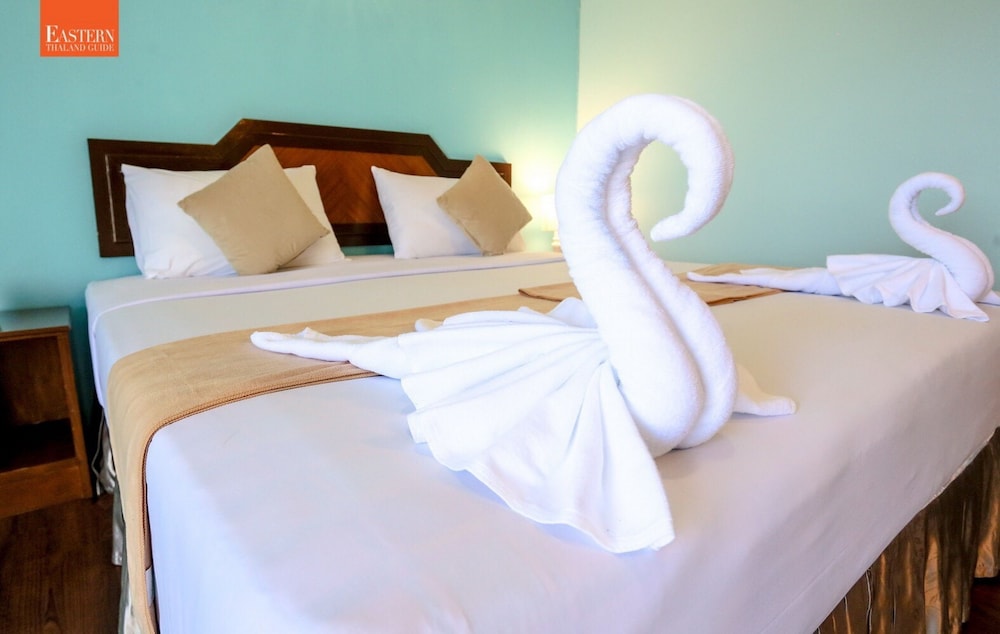 Wiangwalee Hotel — Hotel rooms in Rayong, Rayong