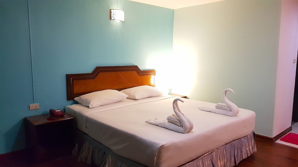 Wiangwalee Hotel — Hotel rooms in Rayong, Rayong