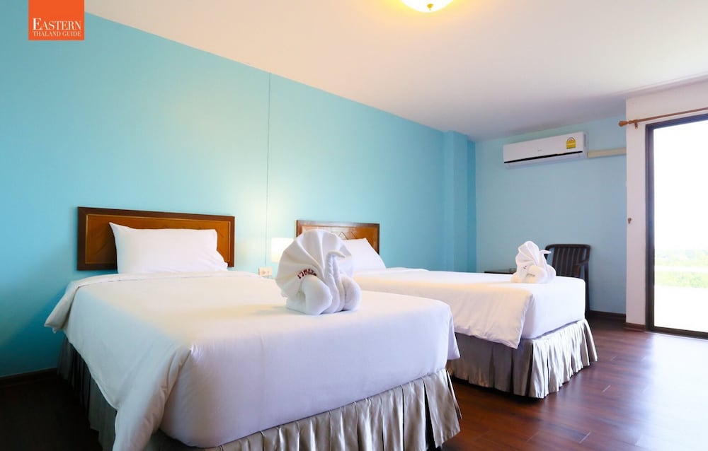 Wiangwalee Hotel — Hotel rooms in Rayong, Rayong