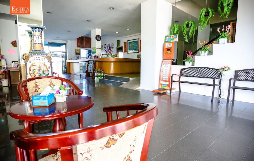 Wiangwalee Hotel — Hotel building in Rayong, Rayong