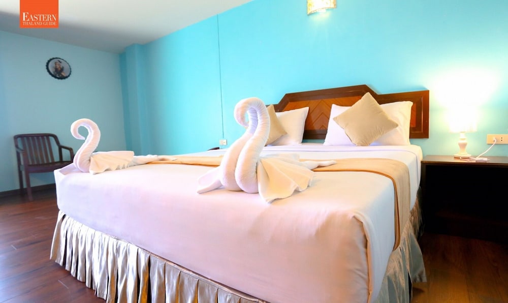 Wiangwalee Hotel — Hotel rooms in Rayong, Rayong
