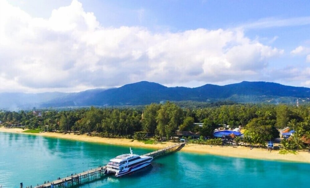 Zazen Boutique Resort & Spa — Beach in Mae Nam, Surat Thani