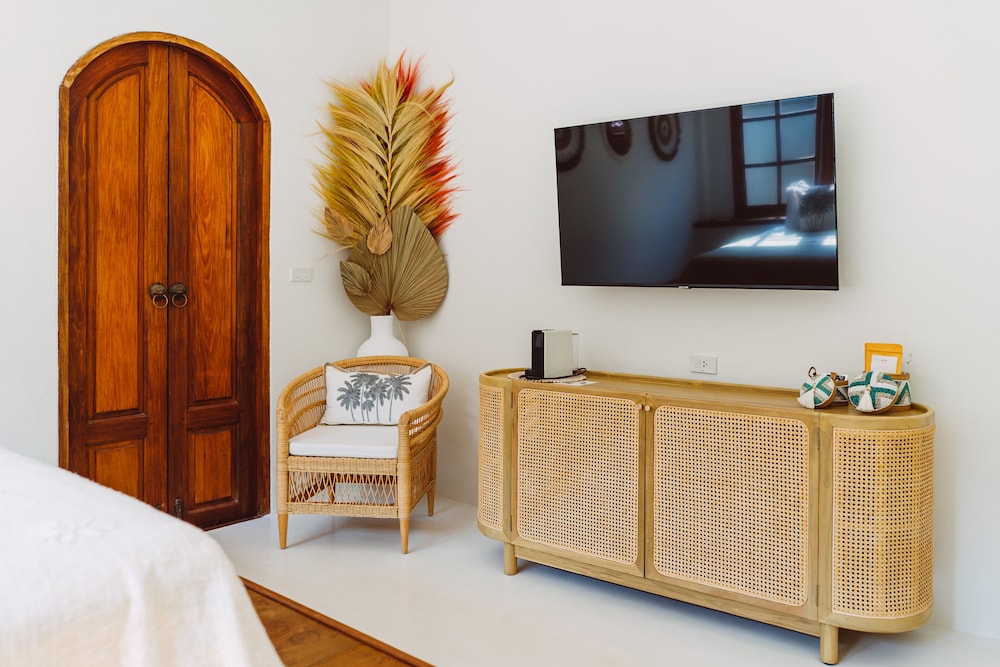 Zazen Boutique Resort & Spa — Hotel rooms in Mae Nam, Surat Thani