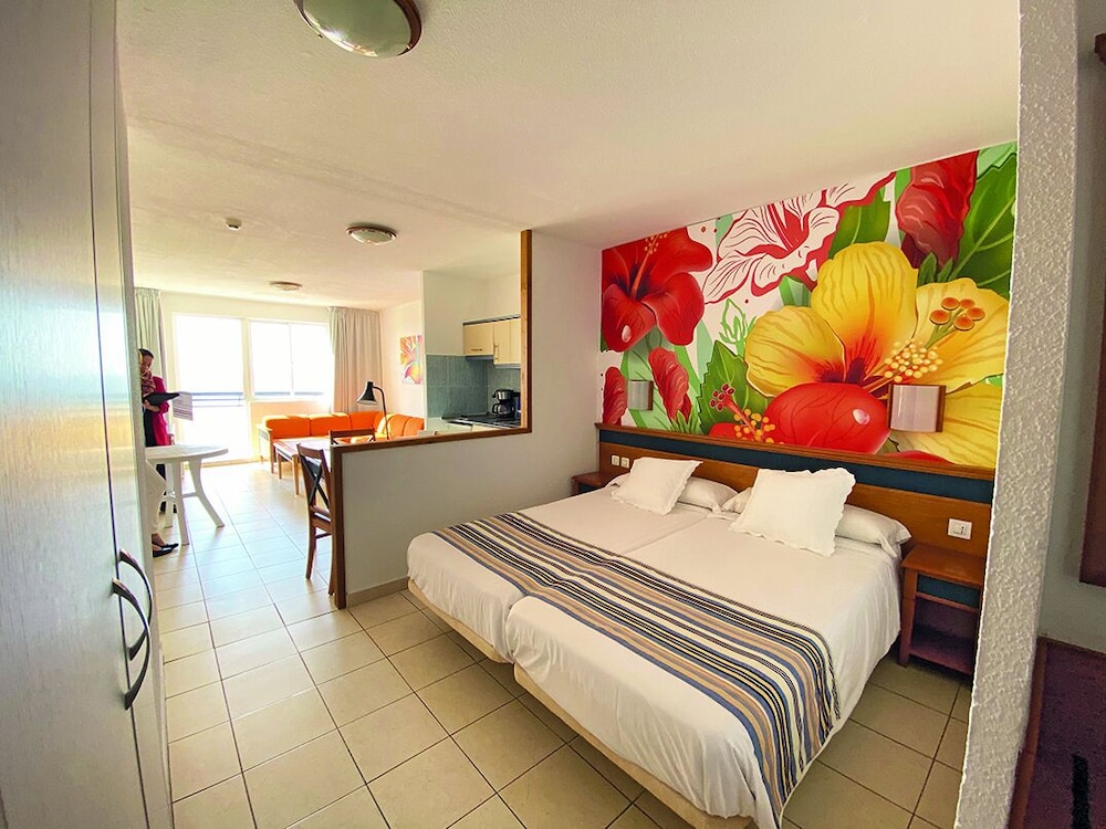 Palm Garden Apartments — Rooms in Esquinzo, Canary Islands