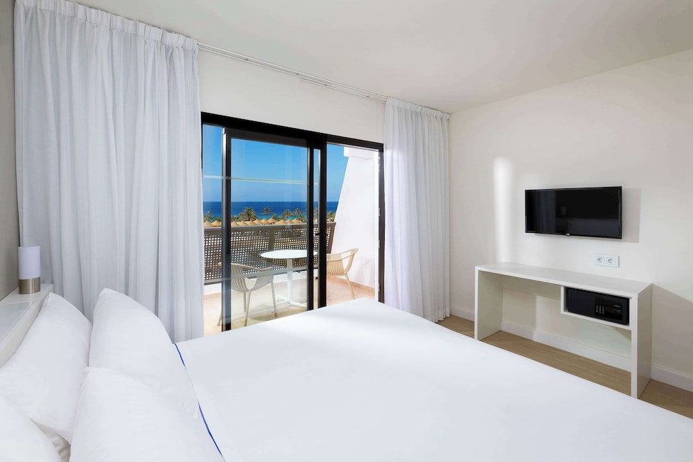 Sol Fuerteventura Jandia - All Suites — Hotel rooms in Esquinzo, Canary Islands