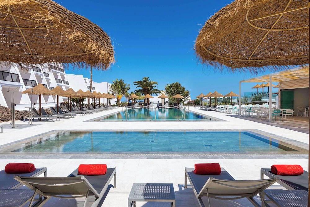Sol Fuerteventura Jandia - All Suites — Swimming pool in Esquinzo, Canary Islands