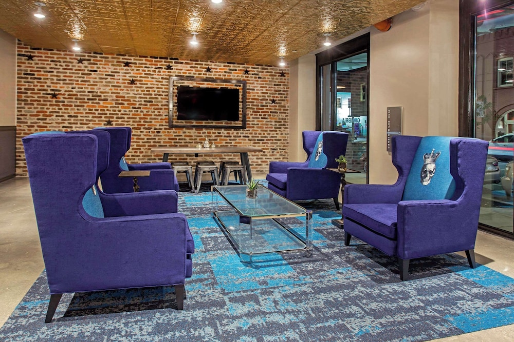 Cambria Hotel New Orleans Downtown Warehouse District — Hotel rooms in New Orleans, Louisiana