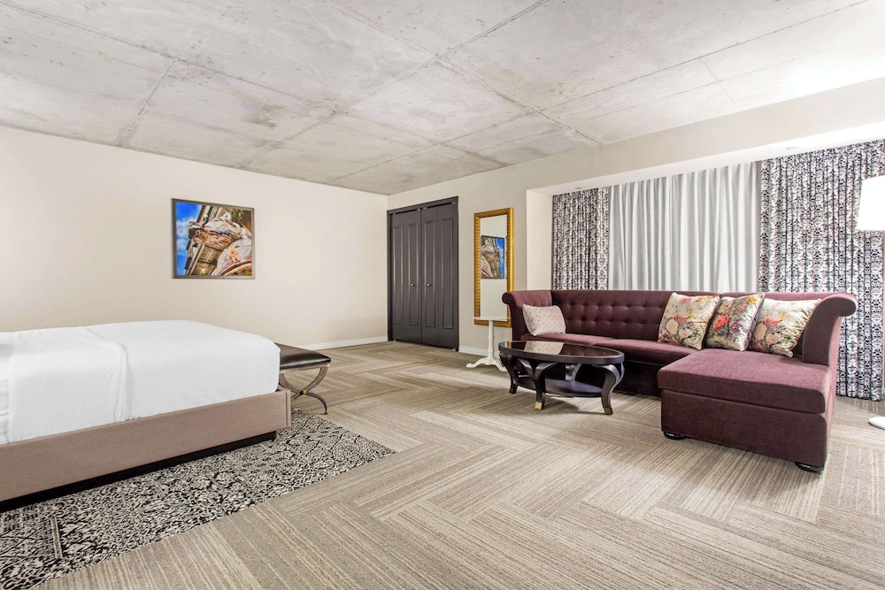 Cambria Hotel New Orleans Downtown Warehouse District — Hotel rooms in New Orleans, Louisiana