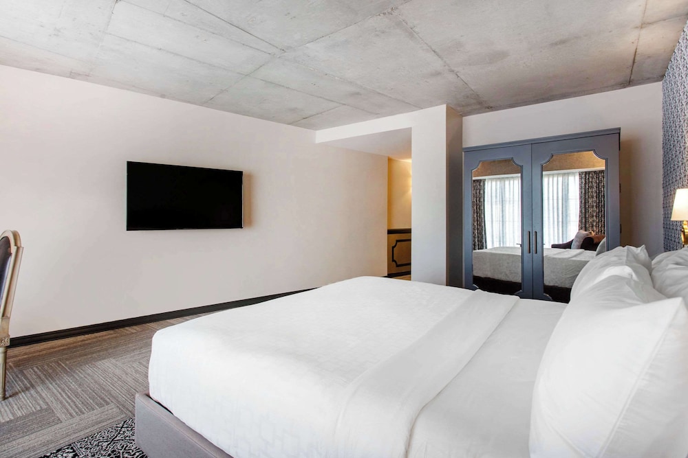 Cambria Hotel New Orleans Downtown Warehouse District — Hotel rooms in New Orleans, Louisiana