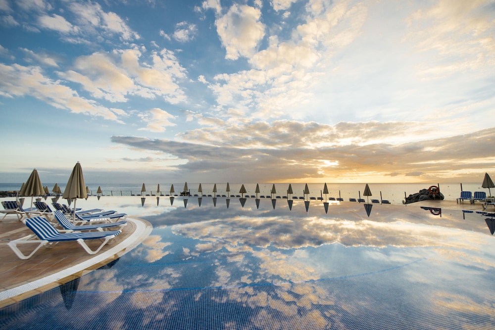 Bahia Principe Explore Costa Adeje - Hyatt Inclusive Collection - Totally Refurbished in 2026 — Swimming pool in Playa Paraiso, Canary Islands