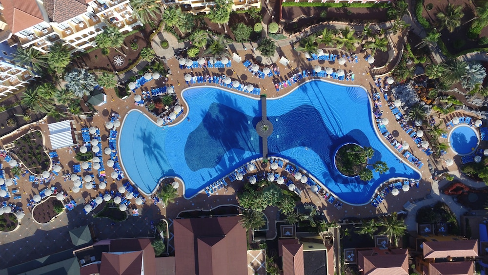 Bahia Principe Explore Costa Adeje - Hyatt Inclusive Collection - Totally Refurbished in 2026 — Swimming pool in Playa Paraiso, Canary Islands
