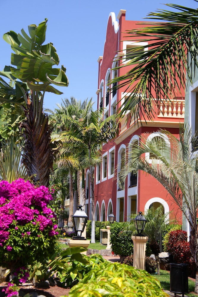 Bahia Principe Explore Costa Adeje - Hyatt Inclusive Collection - Totally Refurbished in 2026 — Hotel building in Playa Paraiso, Canary Islands
