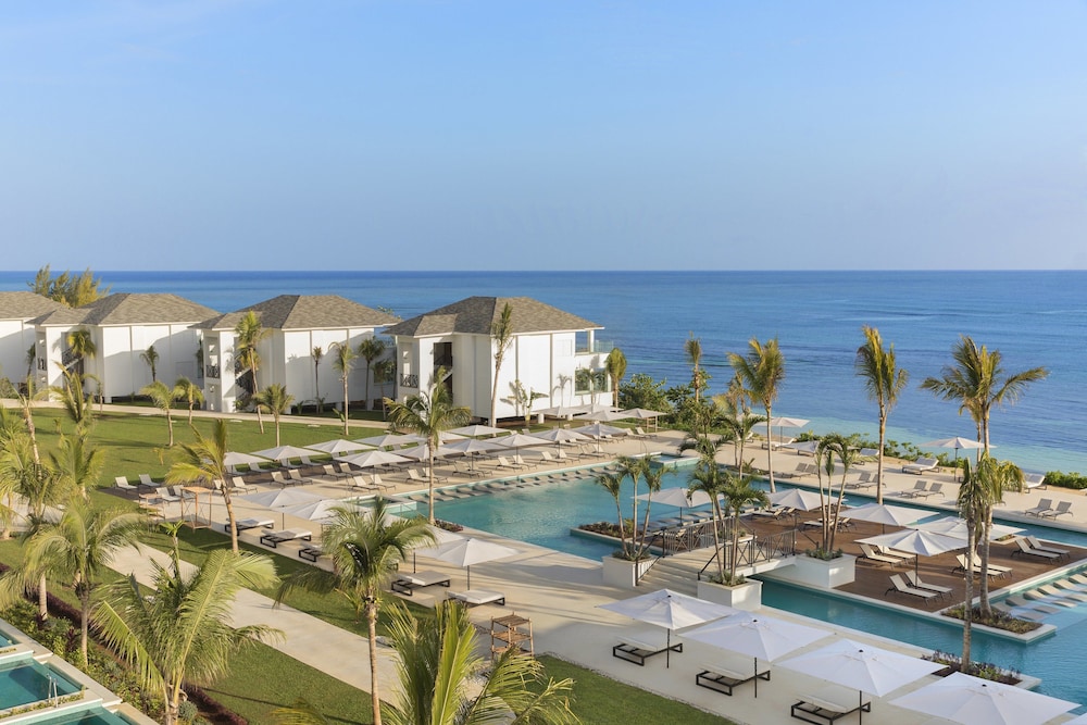 Excellence Oyster Bay - Adults Only All Inclusive — Swimming pool in Falmouth