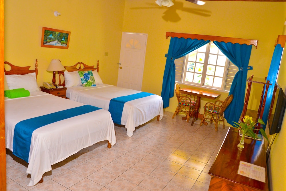 Merrils Beach Resort II — Hotel rooms in Negril
