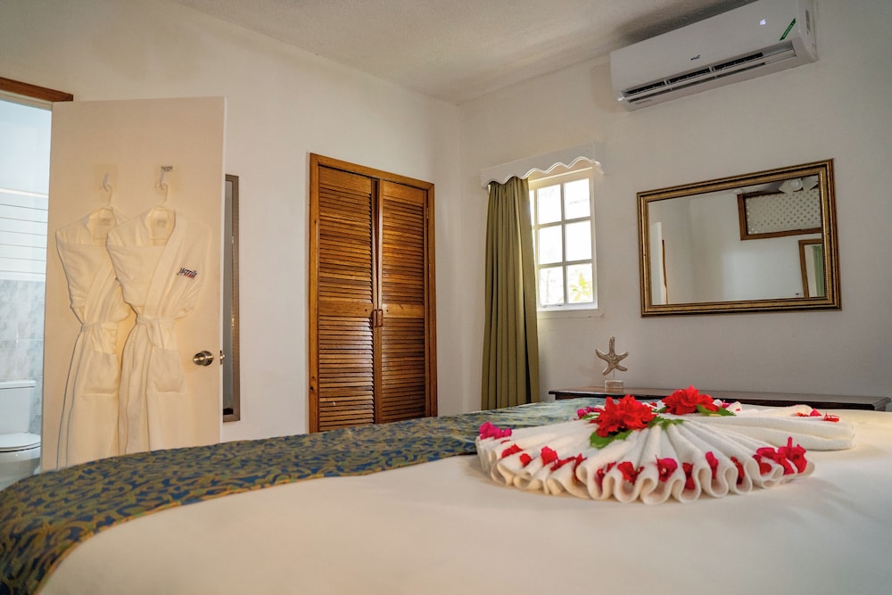 Merrils Beach Resort II — Hotel rooms in Negril