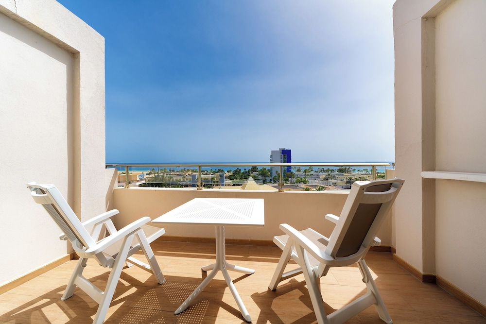 Servatur Alameda de Jandía — View in Esquinzo, Canary Islands