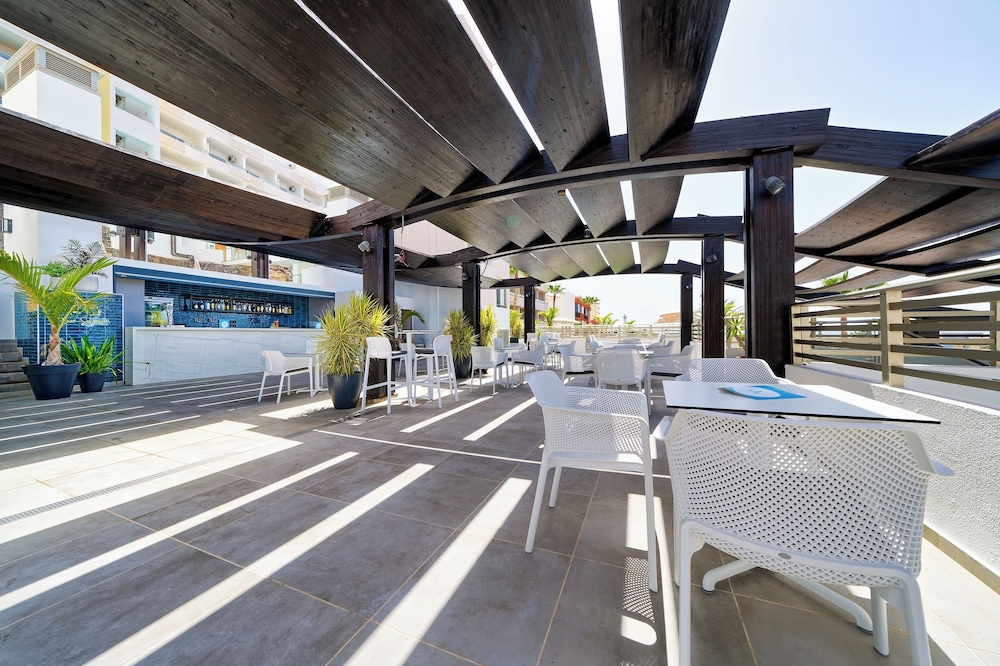Servatur Alameda de Jandía — Restaurant in Esquinzo, Canary Islands